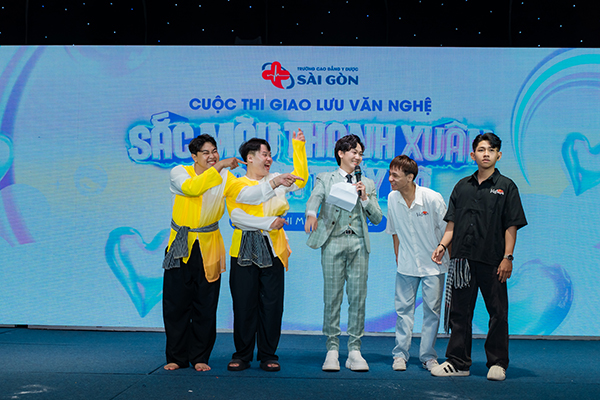 Giao lưu văn nghệ chào mừng 43 năm ngày Nhà giáo Việt Nam Trường Cao đẳng Y Dược Sài Gòn