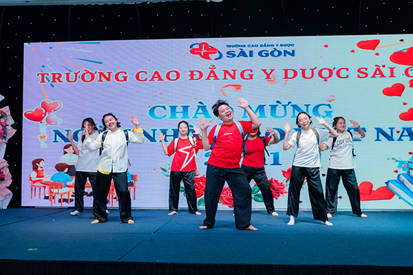 Giao lưu văn nghệ chào mừng 43 năm ngày Nhà giáo Việt Nam Trường Cao đẳng Y Dược Sài Gòn