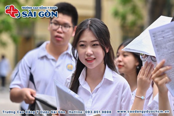 Khối B gồm ng&agrave;nh n&agrave;o