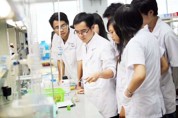 Giải đáp học Cao đẳng Dược có Liên thông Đại học được không