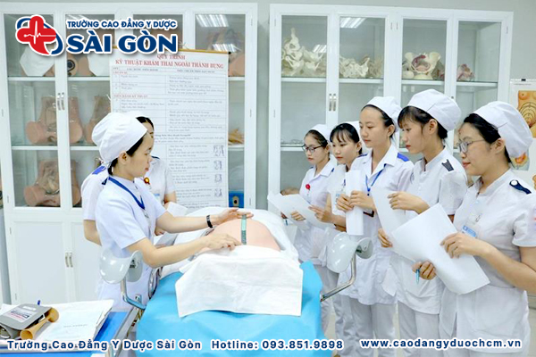 6 tiêu chuẩn đạo đức hành nghề Hộ sinh cần biết