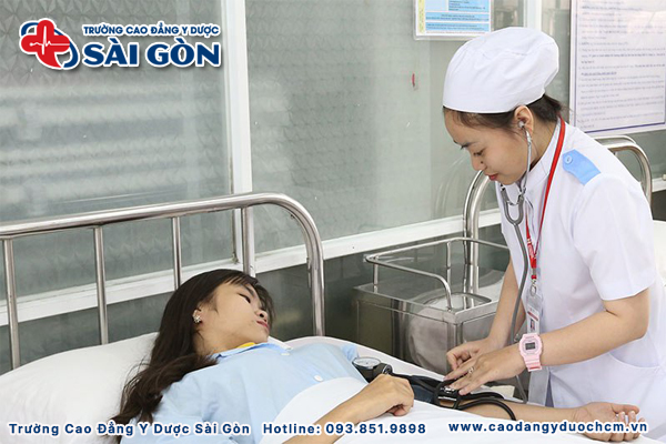 chương trình đào tạo hộ sinh