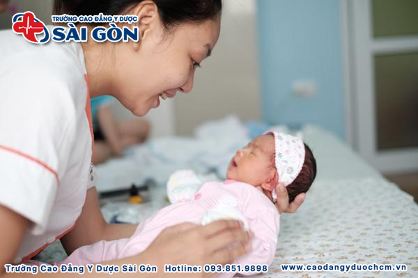 Mức lương Hộ sinh