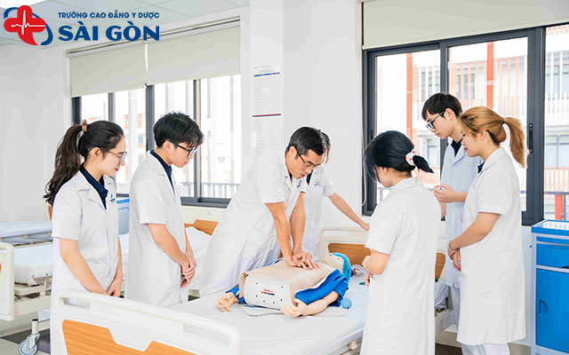 Ngành Điều dưỡng thi khối C được không? Trường nào đào tạo?