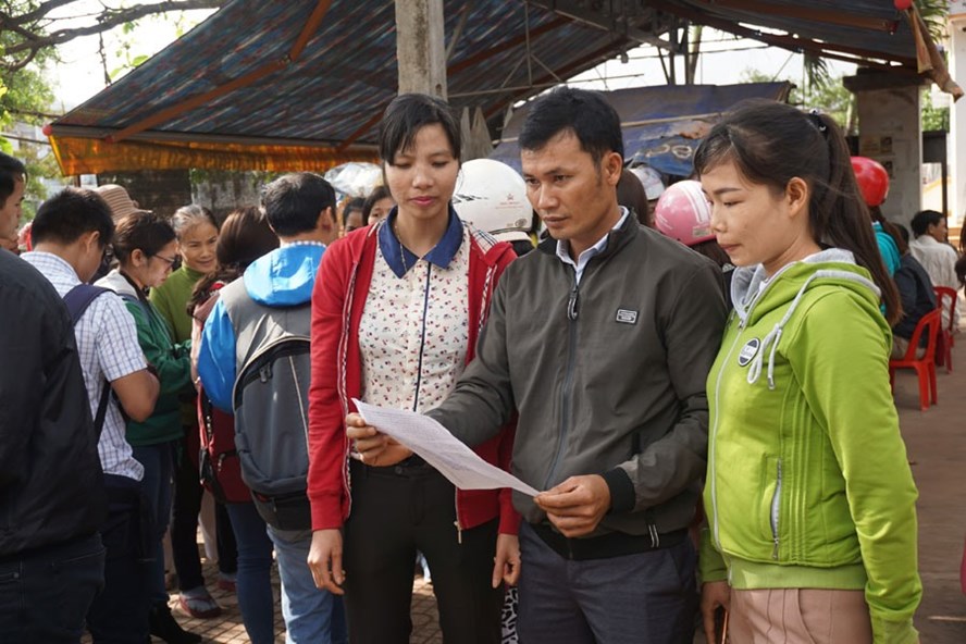 Hơn 500 giáo viên kêu cứu tại Đắk Lắk: Sự thật việc chạy hàng trăm triệu để được đứng trên bục giảng?