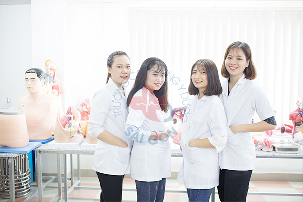 Trường Cao đẳng Y Dược Sài Gòn đào tạo ngành Dược đạt chất lượng của Bộ