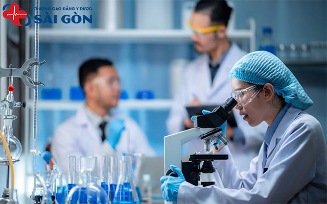 khối a00 học ng&agrave;nh x&eacute;t nghiệm