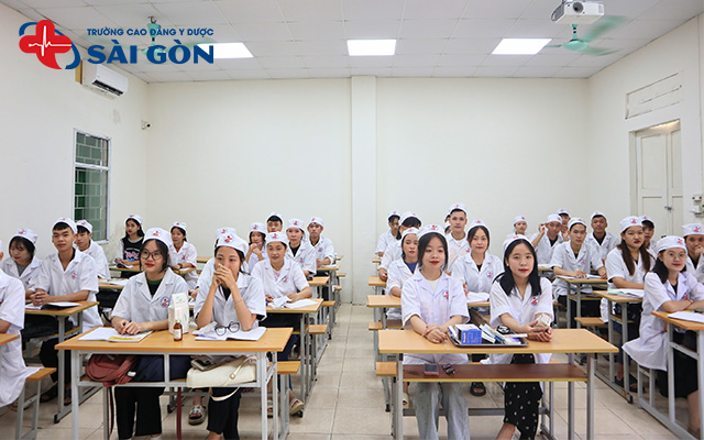 học li&ecirc;n th&ocirc;ng cao đẳng dược kh&oacute; kh&ocirc;ng