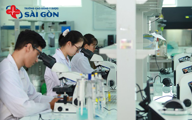 lịch sử ng&agrave;nh x&eacute;t nghiệm