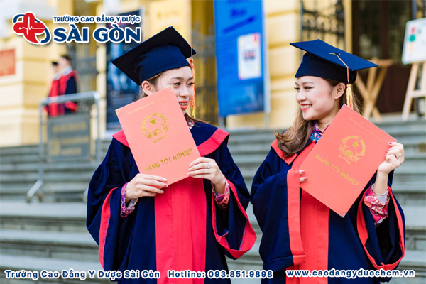 Li&ecirc;n th&ocirc;ng từ Trung Cấp l&ecirc;n Đại học