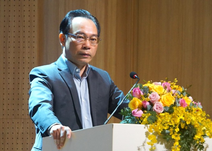 Thứ trưởng Hoàng Minh Sơn trả lời hội thảo