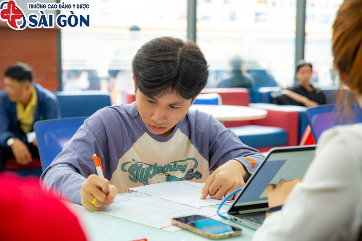 Lưu ý quan trọng khi chuẩn bị hồ sơ xét tuyển Cao đẳng Dược