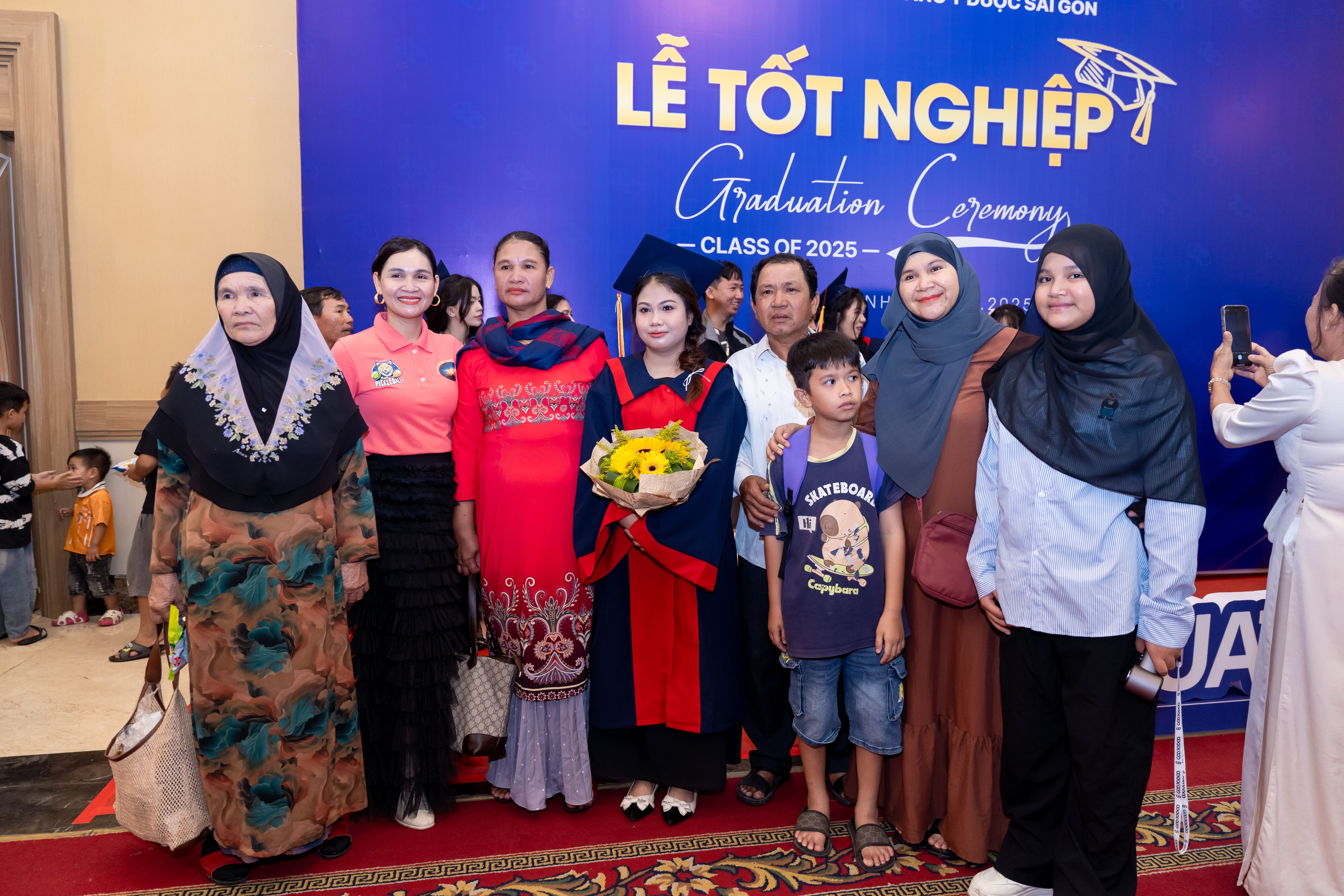 Sinh viên và người thân