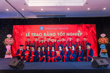 le-trao-bang-tot-nghiep-tan-cu-nhan-k14-truong-cd-y-duoc-sai-gon