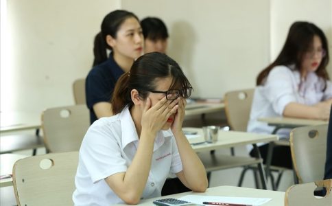 Tân sinh viên cùng với những “trải nghiệm đầu đời”