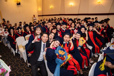 Lễ trao bằng tốt nghiệp K13 Trường Cao đẳng Y Dược Sài Gòn
