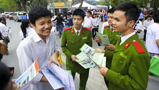 to-hop-khoi-a00-co-the-xet-tuyen-nganh-nao-cua-quan-doi-cong-an